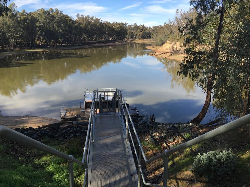 Riverspa Apartments Moama Luaran gambar