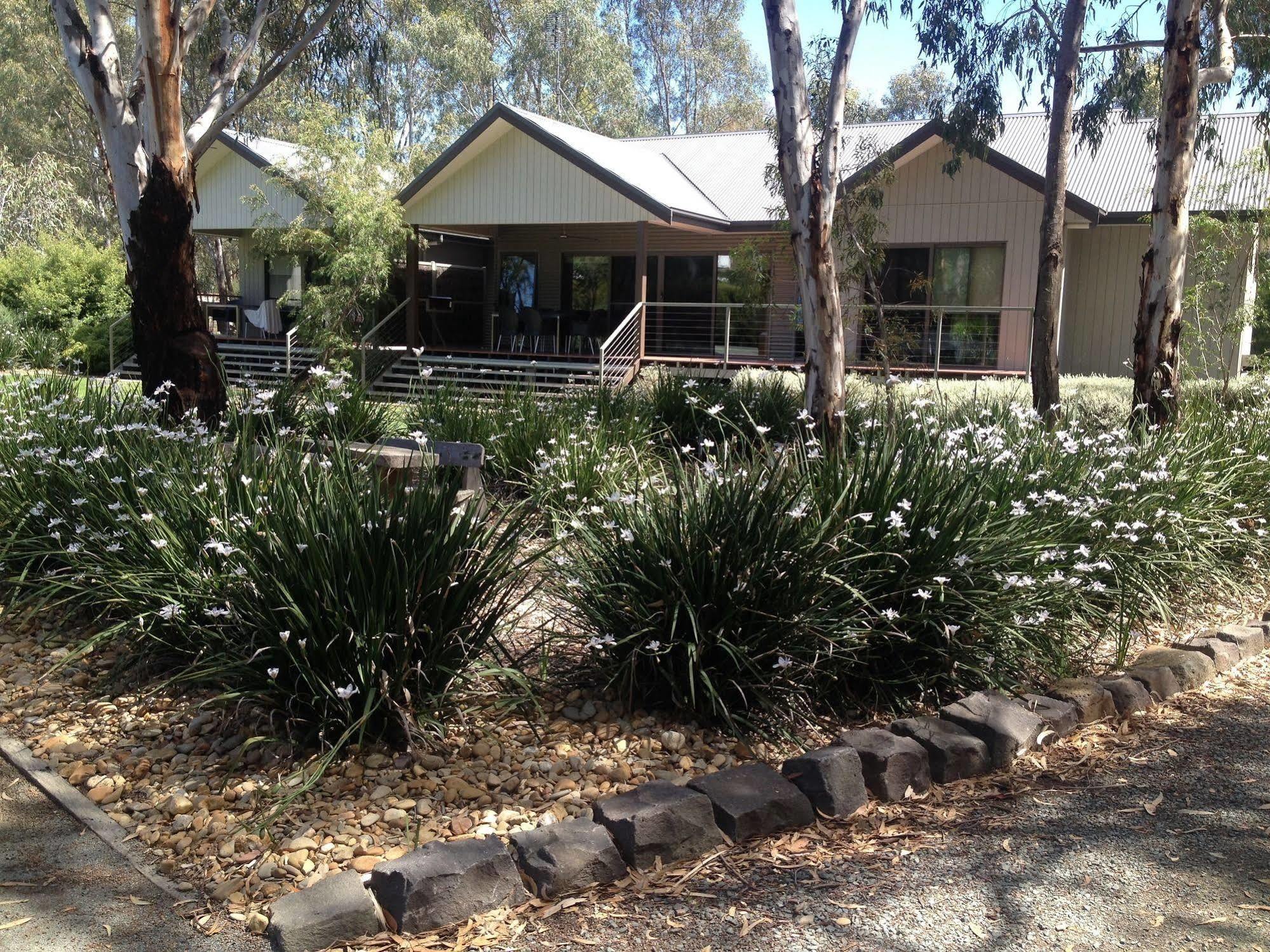 Riverspa Apartments Moama Luaran gambar